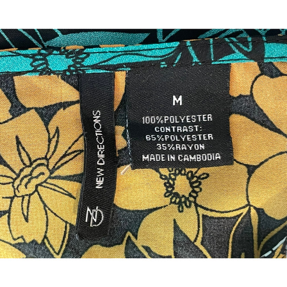 3/$20 New Directions Sz M Pullover Top Colorful Yellow Blue Ombre Floral Chiffon - Picture 8 of 8